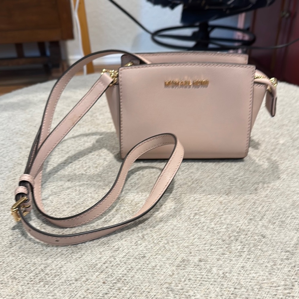 Michael Kors Pink Selma Leather Crossbody Bag